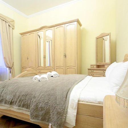 Pro Apartments 12213 Lviv Ngoại thất bức ảnh