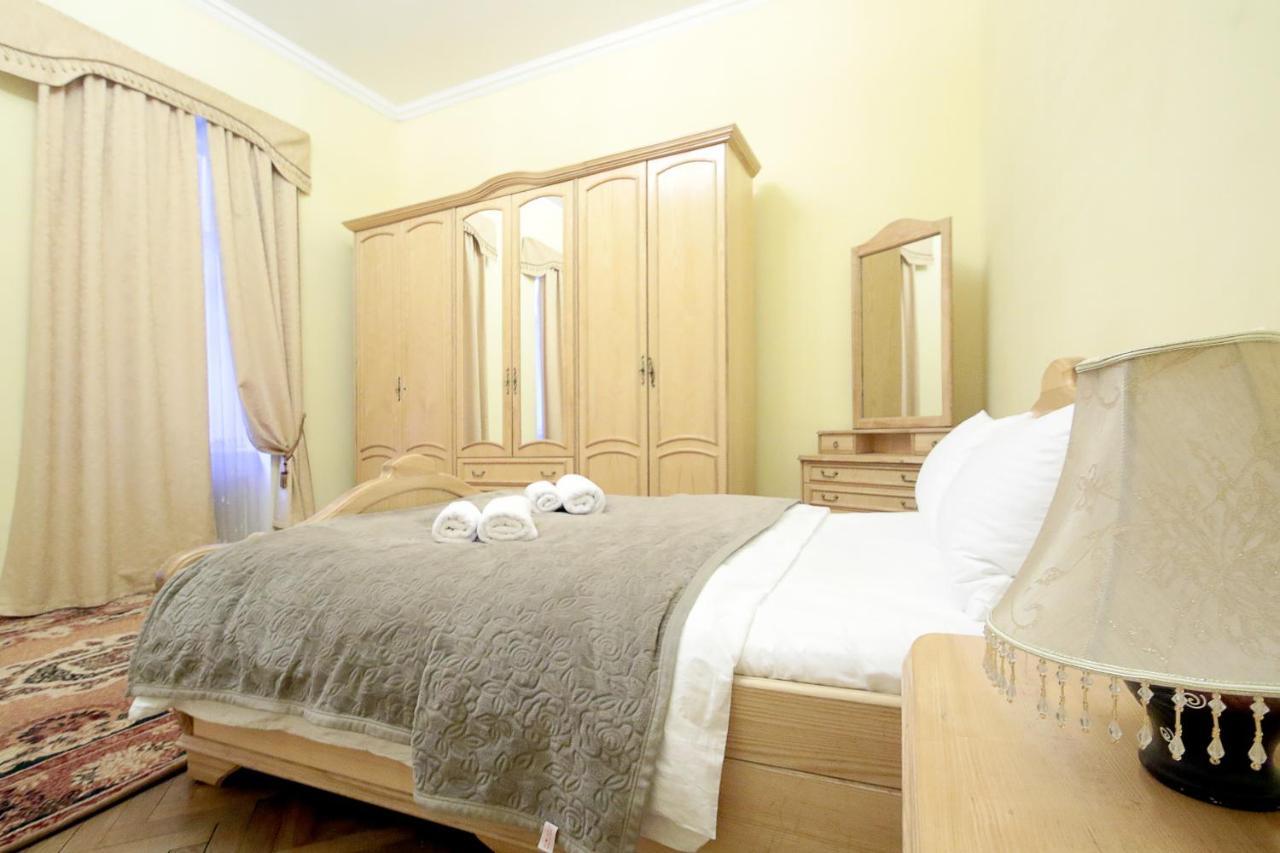 Pro Apartments 12213 Lviv Ngoại thất bức ảnh