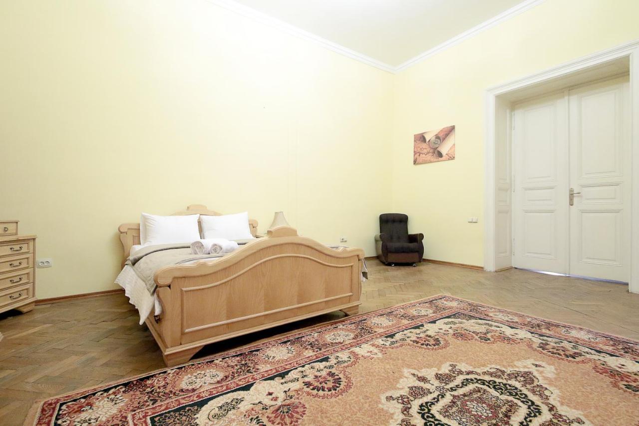 Pro Apartments 12213 Lviv Ngoại thất bức ảnh