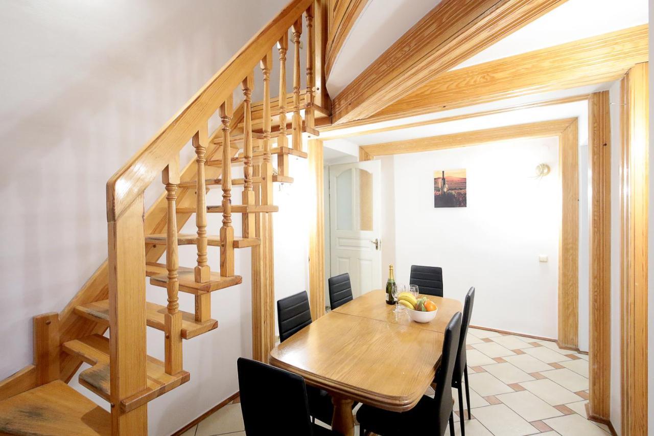 Pro Apartments 12213 Lviv Ngoại thất bức ảnh